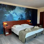 Restaurant Hestia فندق إيجسدين